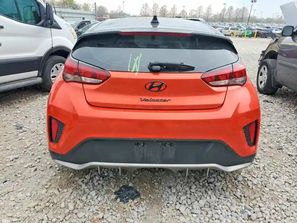 KMHTH6AB0KU015825 2019 HYUNDAI VELOSTER-5