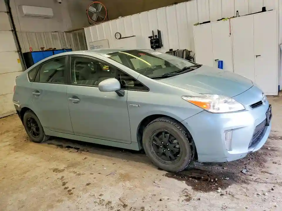 JTDKN3DU2F1872496 2015 TOYOTA PRIUS-3