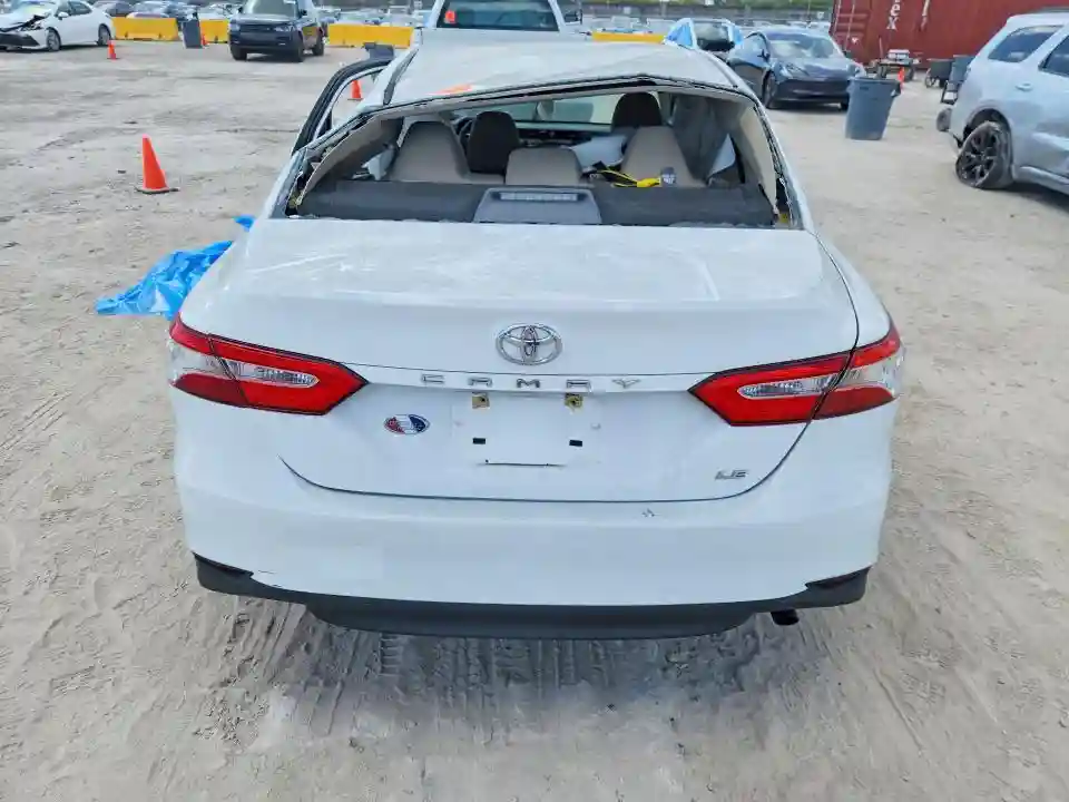 4T1B11HK9JU092409 2018 TOYOTA CAMRY-5