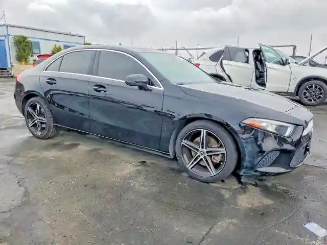 WDD3G4EB9KW017296 2019 MERCEDES-BENZ A-CLASS-3