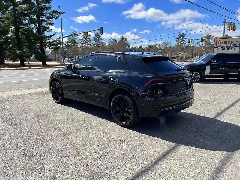 WA1FVAF16KD036914 2019 AUDI Q8-2
