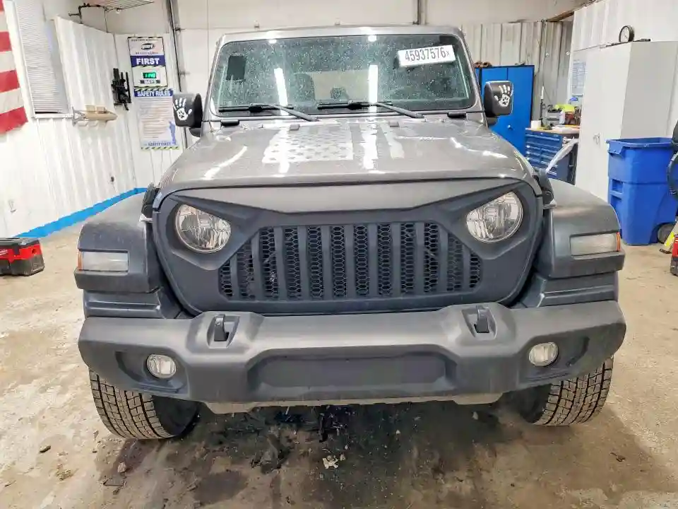1C4HJXDG3JW274453 2018 JEEP WRANGLER-4