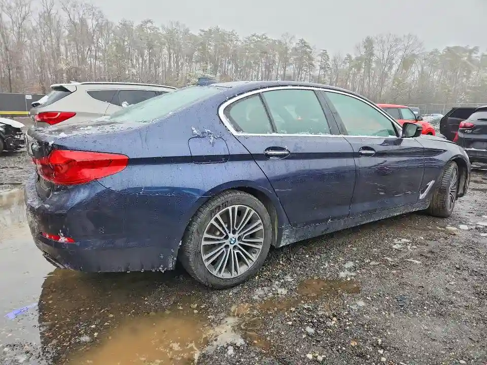 WBAJE7C38HG889876 2017 BMW 5 SERIES-2