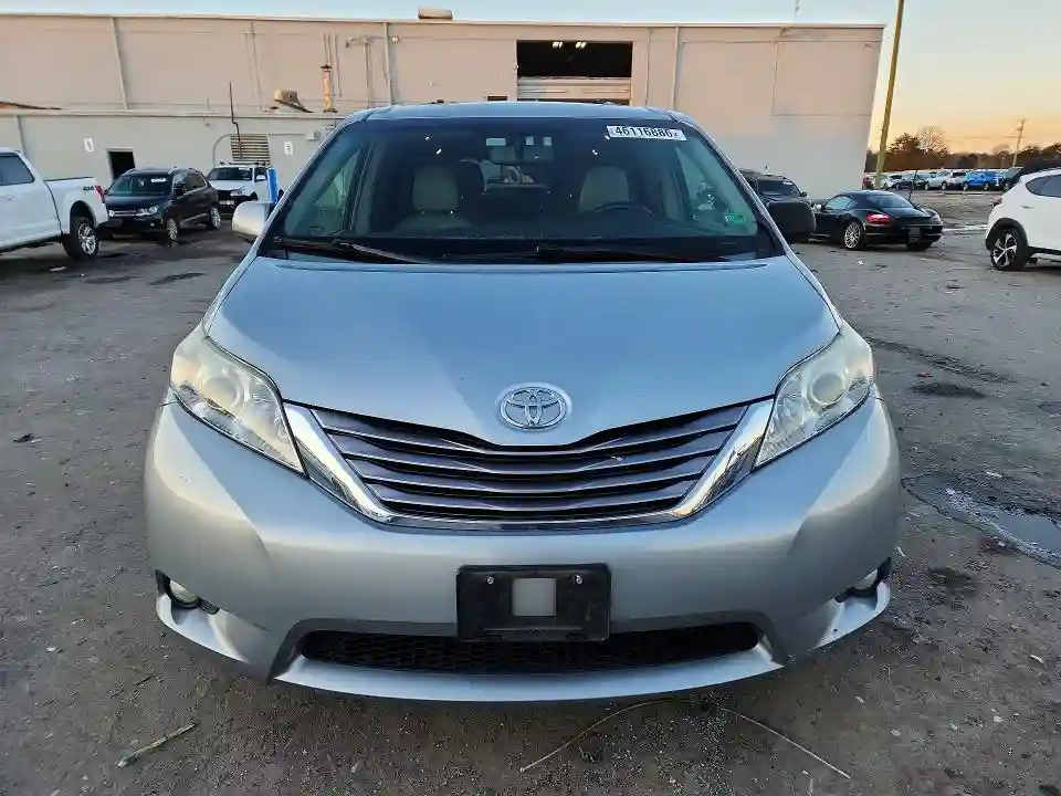 5TDYK3DC4FS608189 2015 TOYOTA SIENNA-4