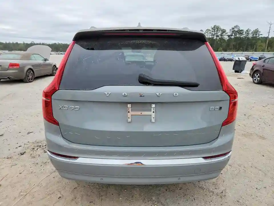YV4M12PJ2S1335599 2025 VOLVO XC90-5