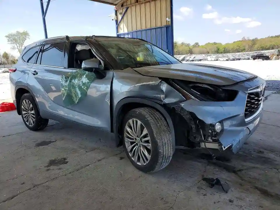 5TDFZRBH8LS033465 2020 TOYOTA HIGHLANDER-3