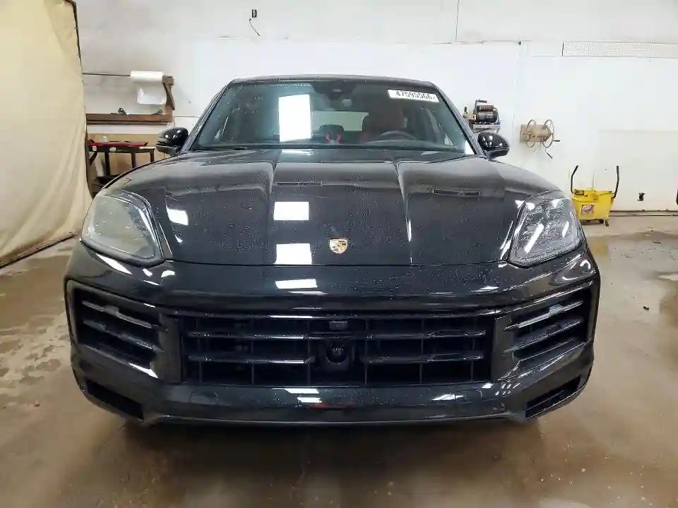 WP1BA2AY5SDA29817 2025 PORSCHE CAYENNE-4