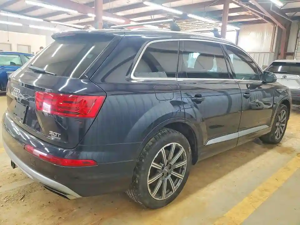 WA1LAAF76HD035161 2017 AUDI Q7-2