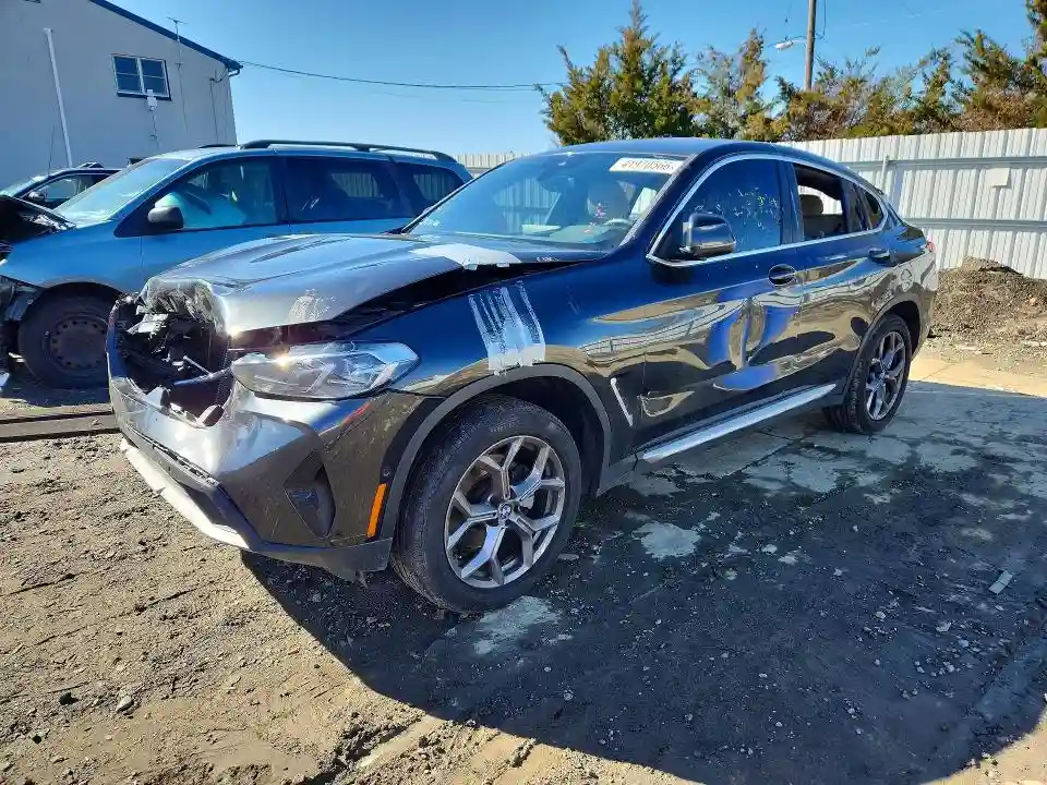 5UX33DT07R9V93371 2024 BMW X4-0