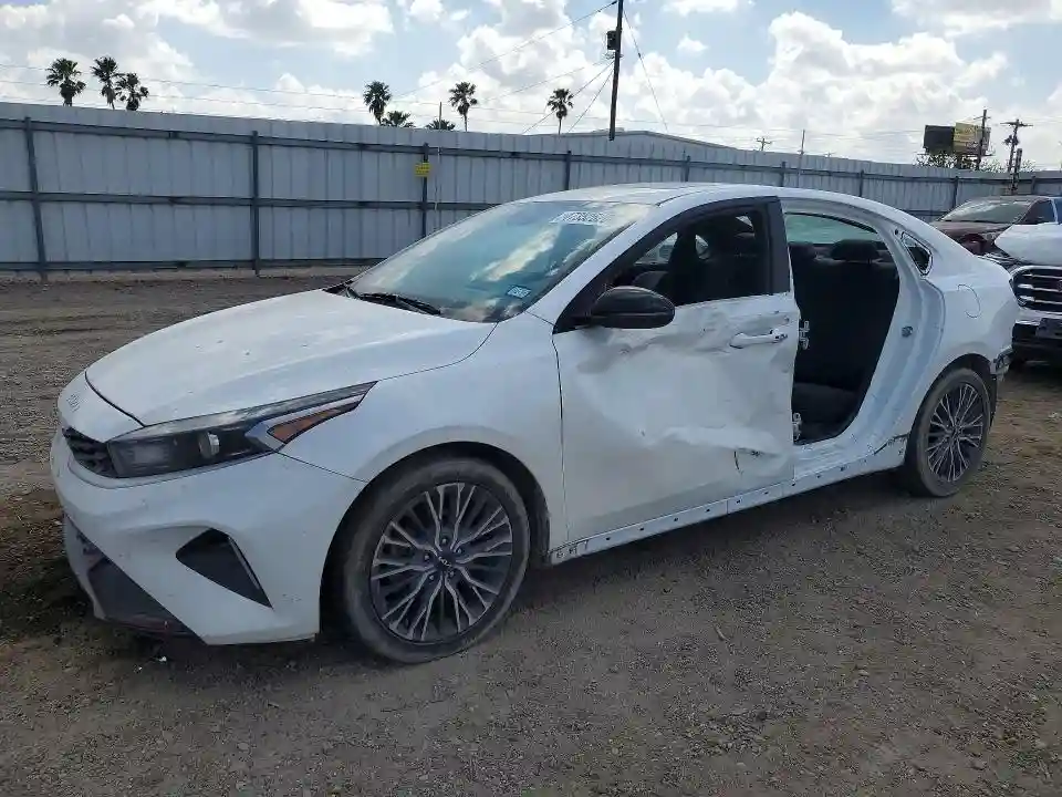 3KPF54AD1NE483761 2022 KIA FORTE-0