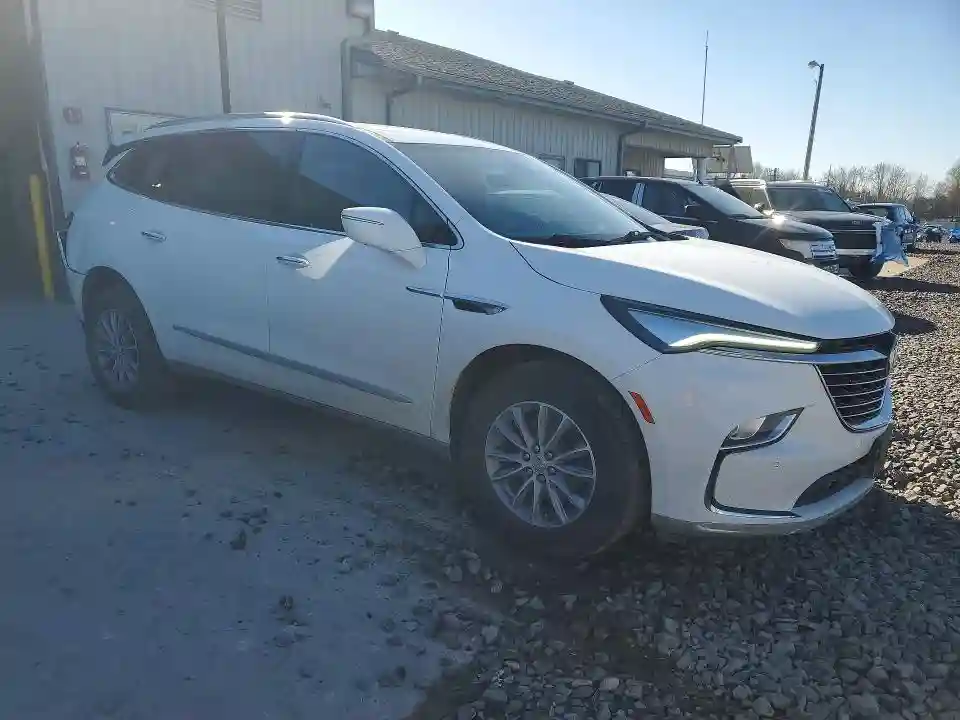 5GAEVBKW8RJ125311 2024 BUICK ENCLAVE-3
