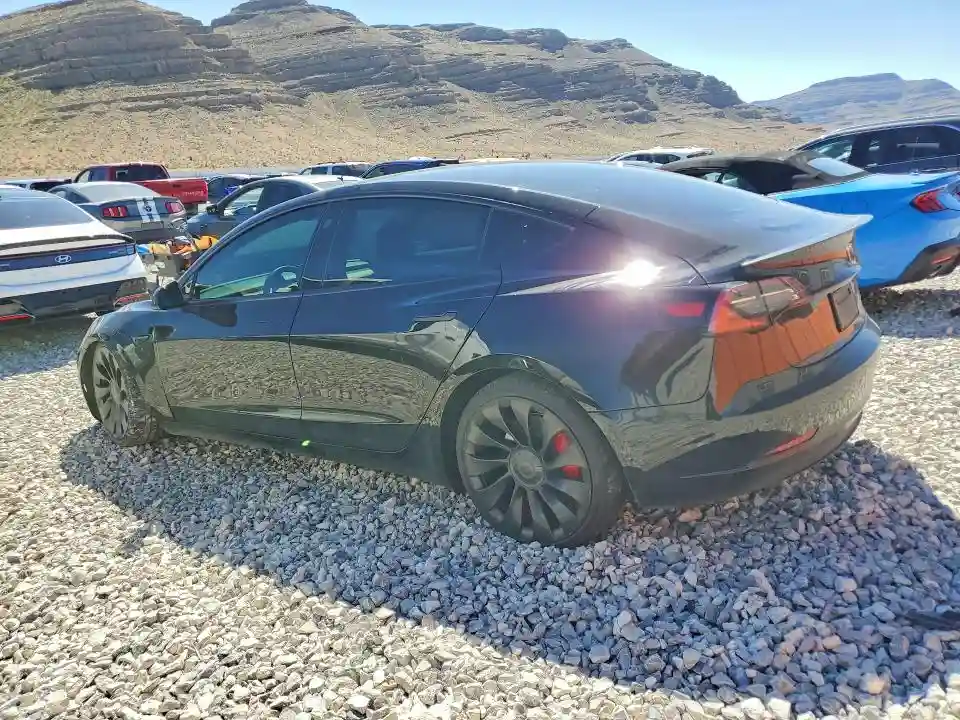 5YJ3E1EC8PF518179 2023 TESLA MODEL 3-1