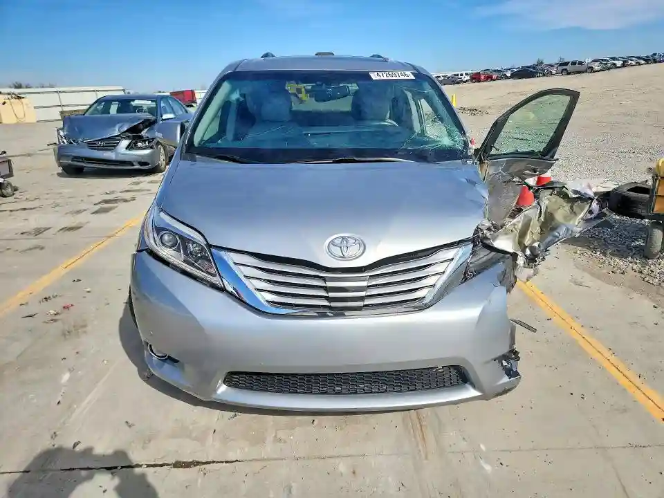 5TDYK3DC0FS633252 2015 TOYOTA SIENNA-4