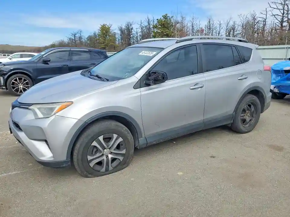 2T3BFREV0JW729984 2018 TOYOTA RAV4-0