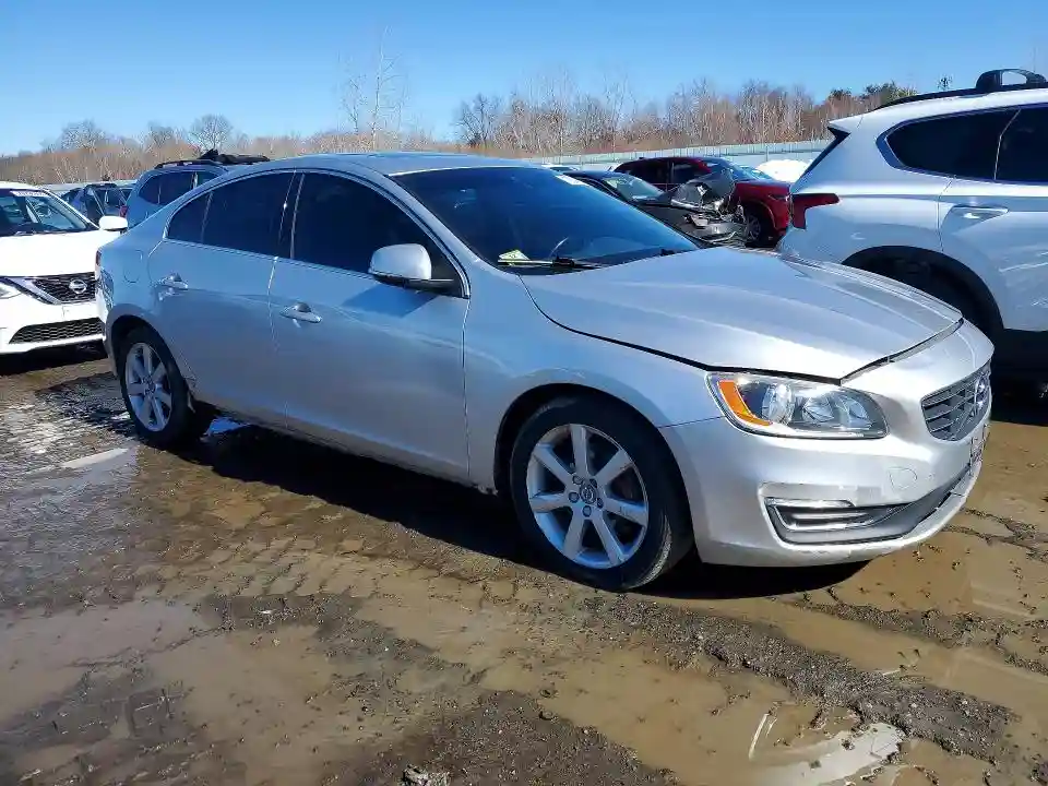 YV1612TK7G2404518 2016 VOLVO S60-3
