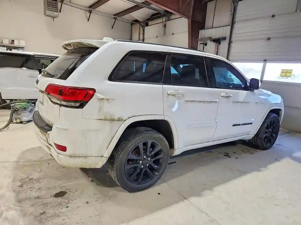 1C4RJFAG7JC466527 2018 JEEP GRAND CHEROKEE-2