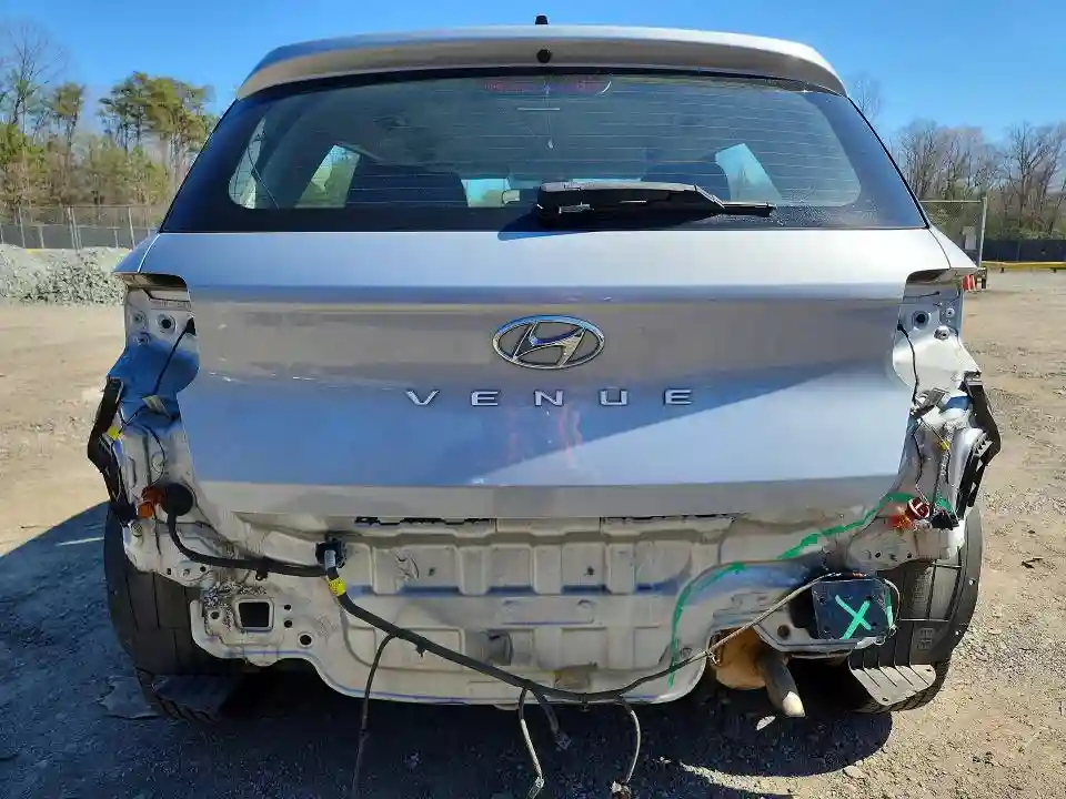 KMHRB8A38MU097998 2021 HYUNDAI VENUE-5