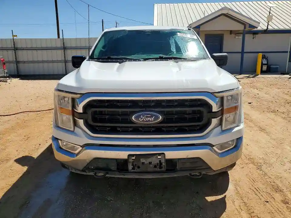 1FTFW1E52NKE65572 2022 FORD F-150-4