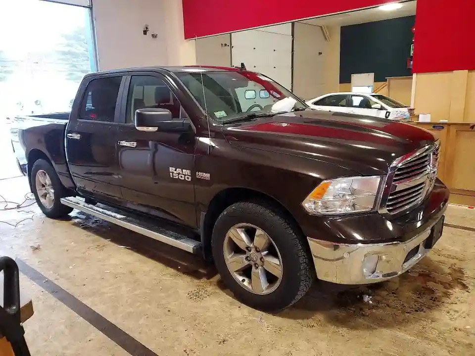3C6RR7LT5HG709520 2017 RAM 1500-3