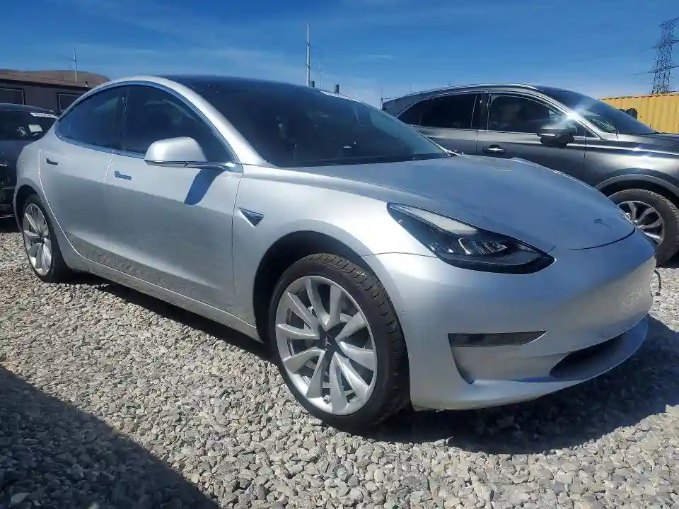 5YJ3E1EA1JF007872 2018 TESLA MODEL 3-3