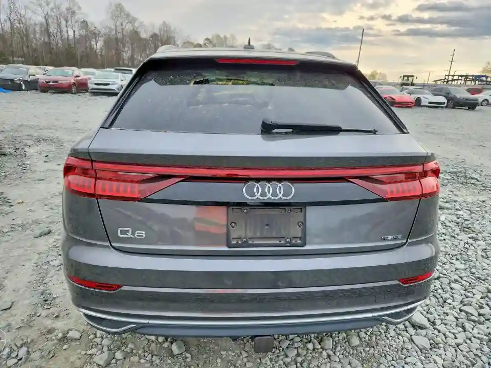 WA1AVAF15KD027096 2019 AUDI Q8-5
