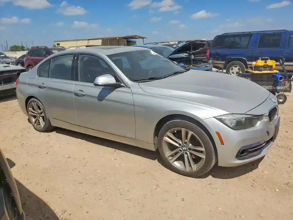 WBA8B9G50HNU49127 2017 BMW 3 SERIES-3