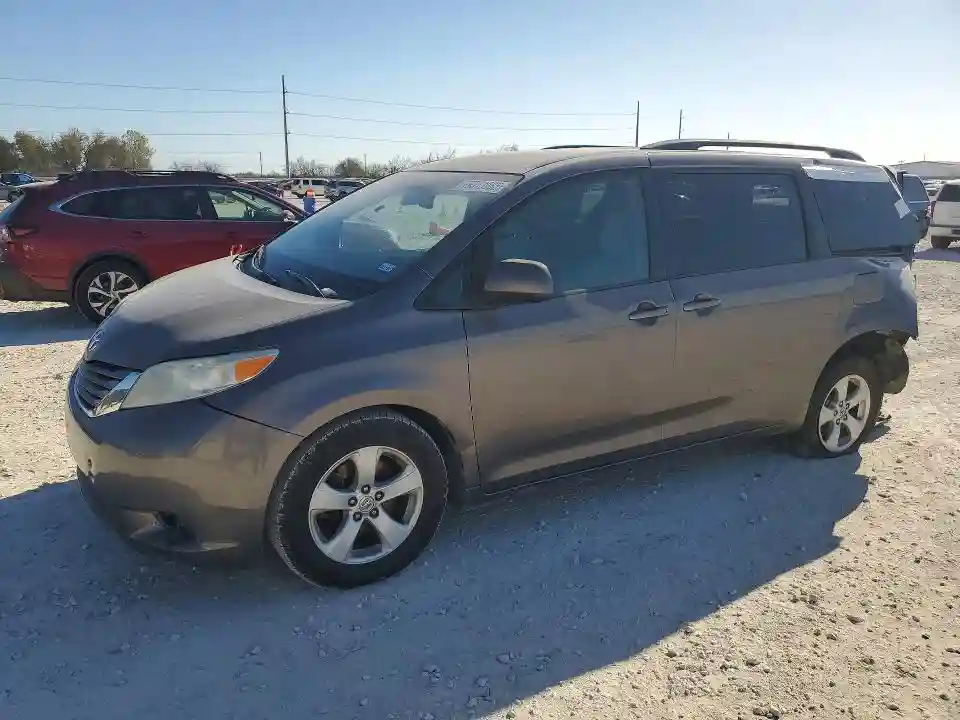 5TDKK3DC1FS588733 2015 TOYOTA SIENNA-0