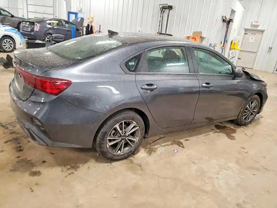 3KPF24AD6RE768339 2024 KIA FORTE-2
