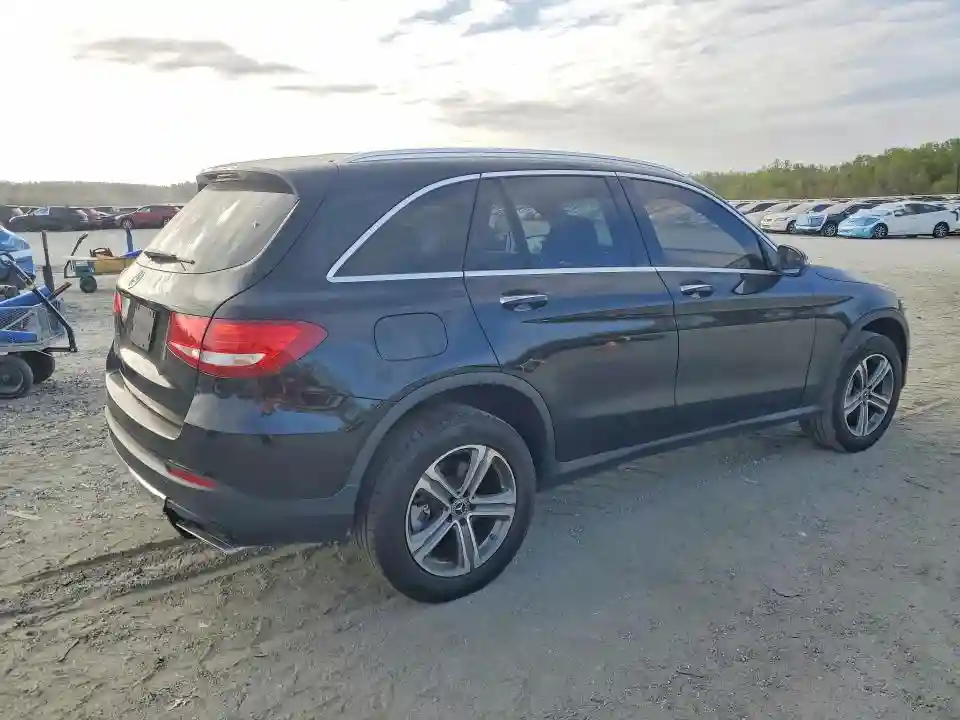 WDC0G4JB7JV053960 2018 MERCEDES-BENZ GLC-CLASS-2