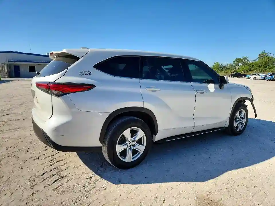 5TDCZRAHXMS517899 2021 TOYOTA HIGHLANDER-2