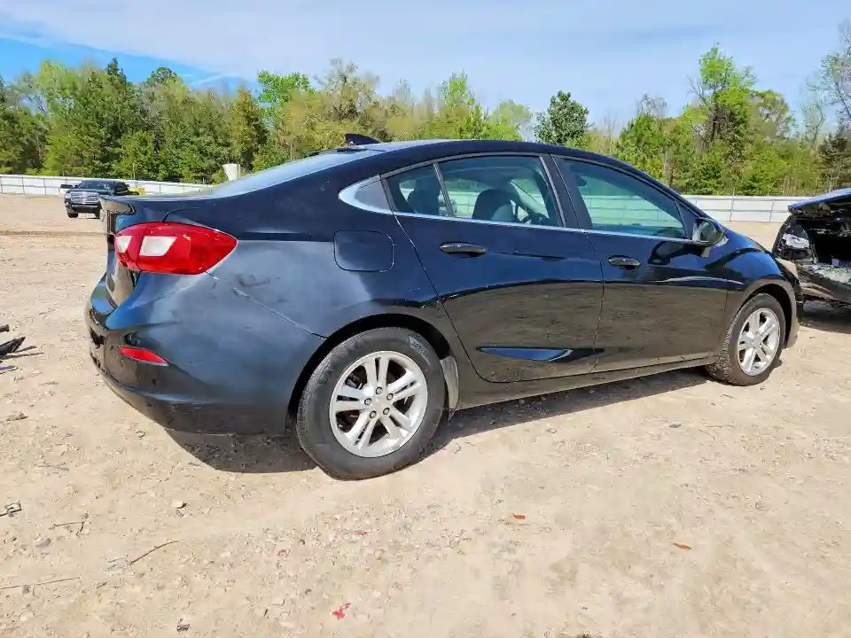 1G1BE5SM5H7181664 2017 CHEVROLET CRUZE-2