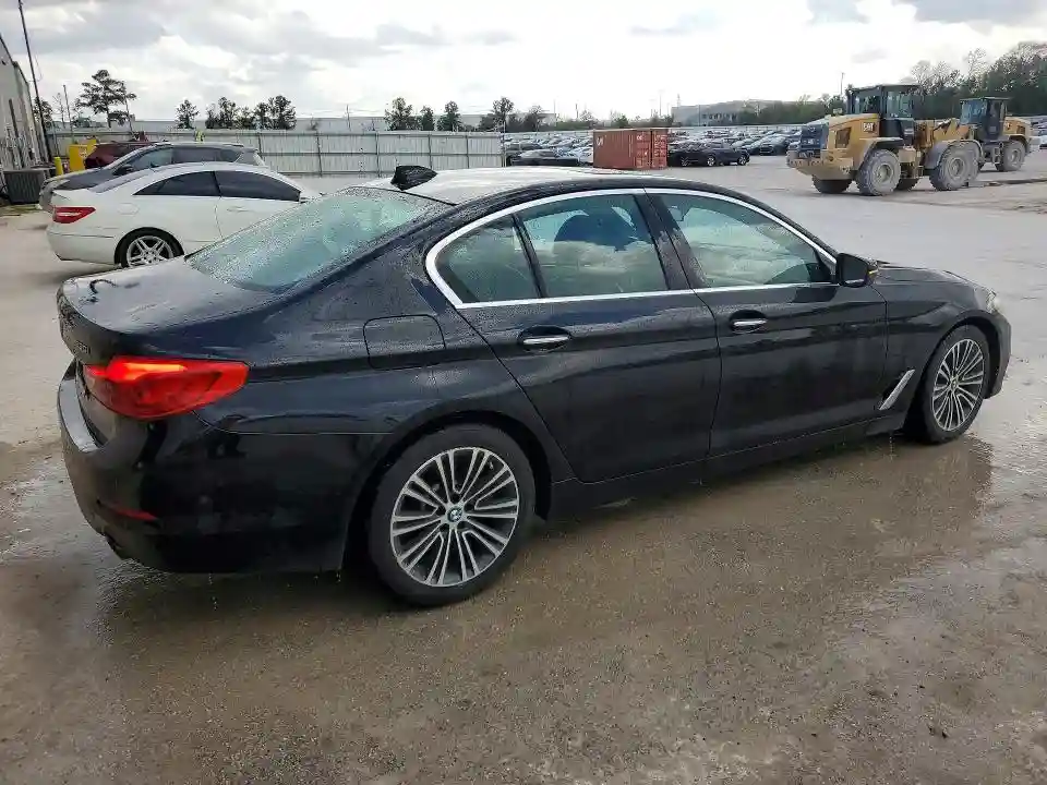 WBAJA5C30HG894005 2017 BMW 5 SERIES-2