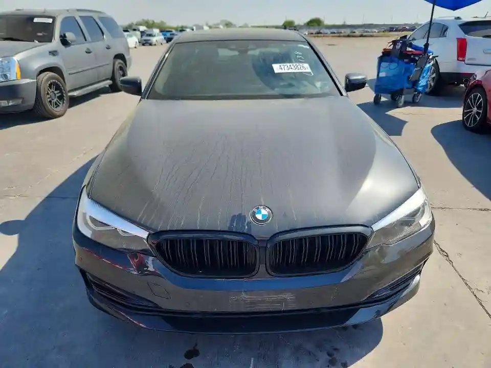 WBAJR3C0XLCE49535 2020 BMW 5 SERIES-4