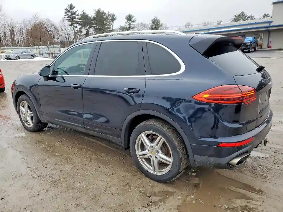 WP1AF2A28GLA40297 2016 PORSCHE CAYENNE-1