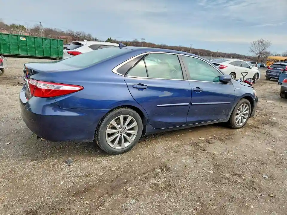 4T1BD1FK2GU191463 2016 TOYOTA CAMRY SOLA-2
