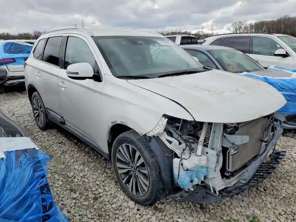 JA4AD3A38LZ034586 2020 MITSUBISHI OUTLANDER-3
