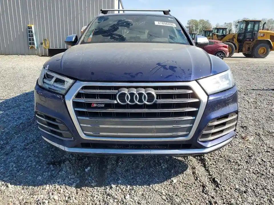 WA1A4AFY1J2008944 2018 AUDI SQ5-4