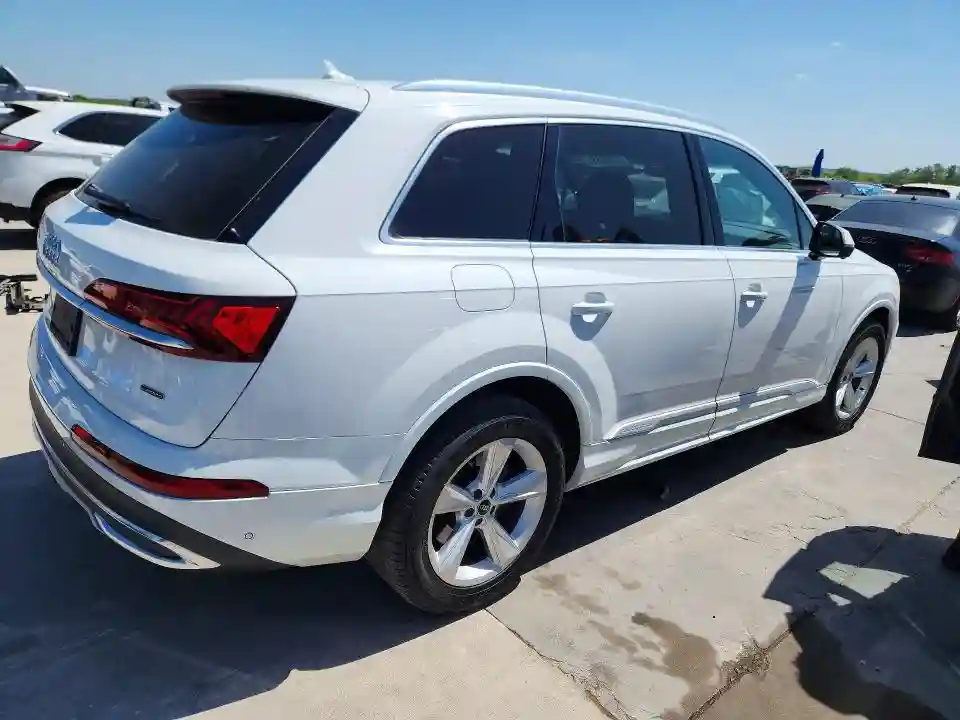 WA1AXAF72MD016963 2021 AUDI Q7-2