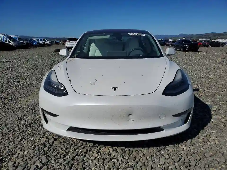 5YJ3E1EAXJF169595 2018 TESLA MODEL 3-4