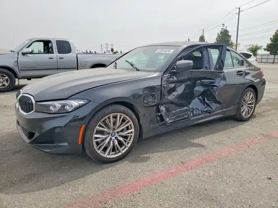3MW39FF0XP8C79841 2023 BMW 3 SERIES-0