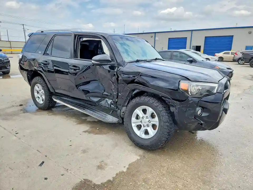 JTEZU5JR1H5150912 2017 TOYOTA 4RUNNER-3