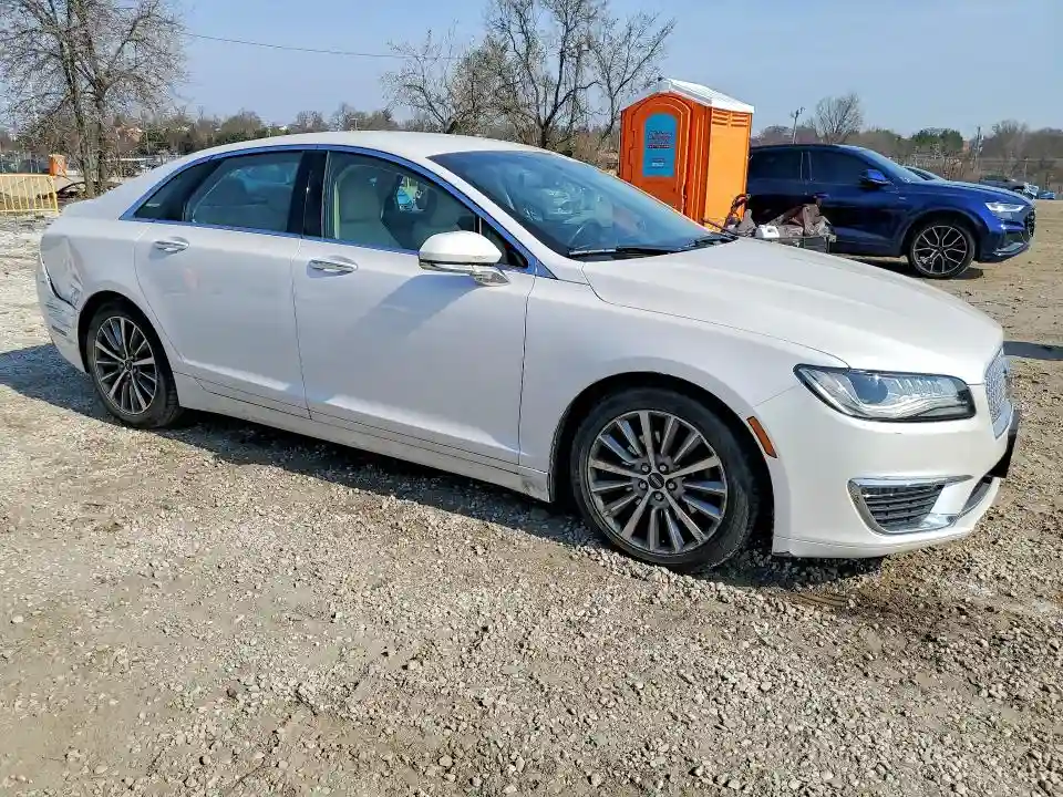 3LN6L5A91JR608960 2018 LINCOLN MKZ-3