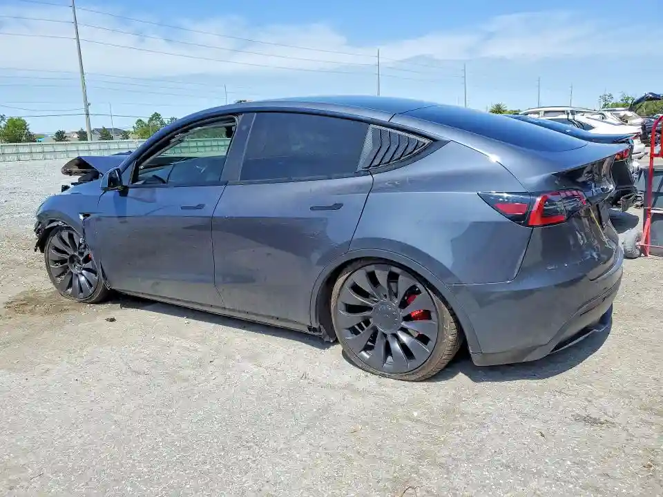 7SAYGDEF9NF395794 2022 TESLA MODEL Y-1