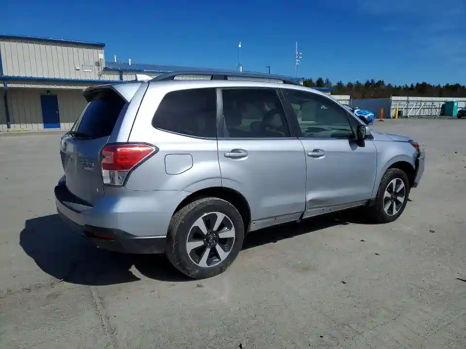JF2SJAJC0HH488272 2017 SUBARU FORESTER-2