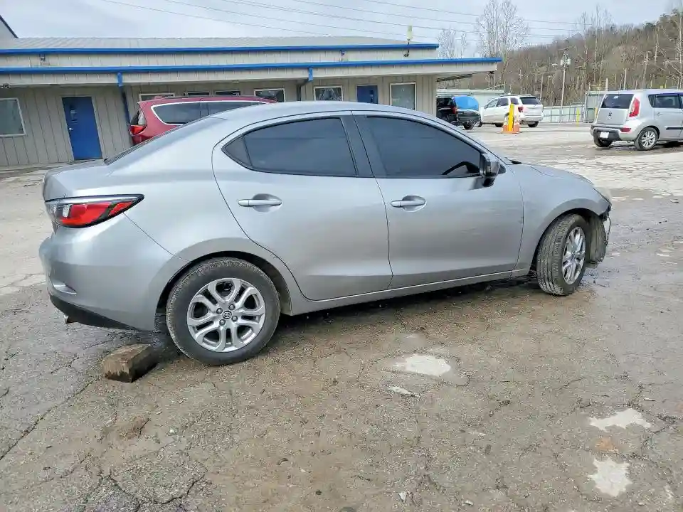 3MYDLBZV0GY102726 2016 SCION IA-2