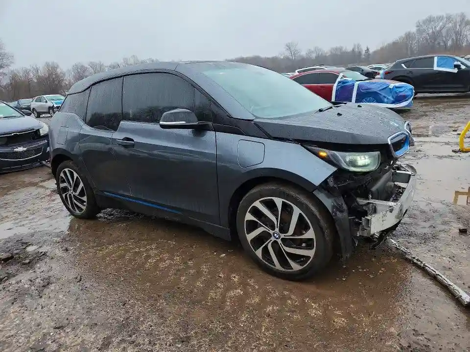WBY1Z8C33HV894023 2017 BMW I SERIES-3