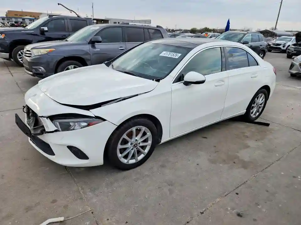 WDD3G4EB2KW016961 2019 MERCEDES-BENZ A-CLASS-0