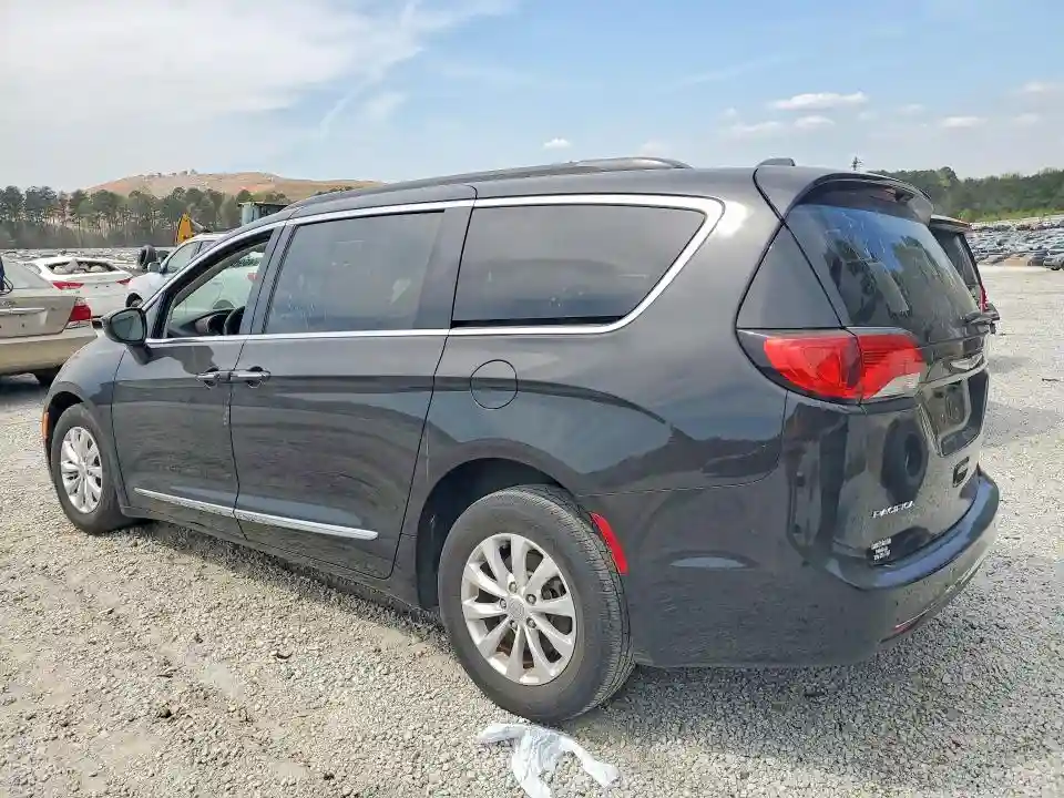 2C4RC1BGXHR584360 2017 CHRYSLER PACIFICA-1