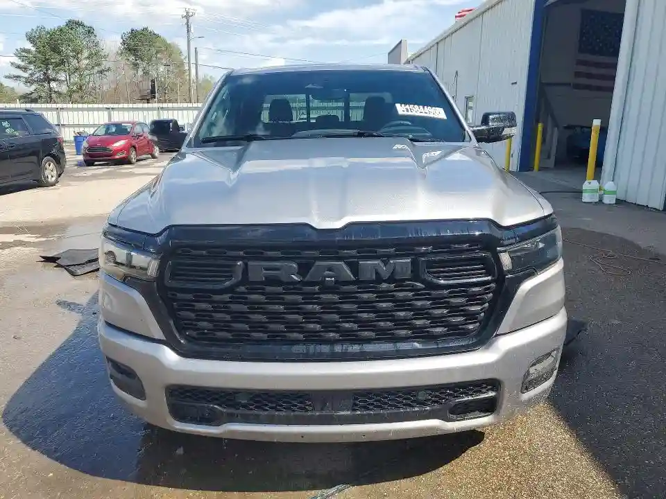 1C6SRFFP8SN720231 2025 RAM 1500-4