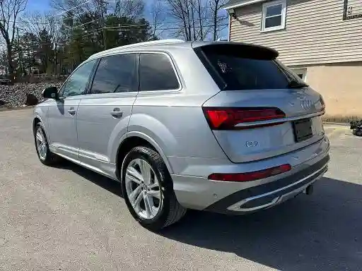 WA1LXAF75MD010227 2021 AUDI Q7-1
